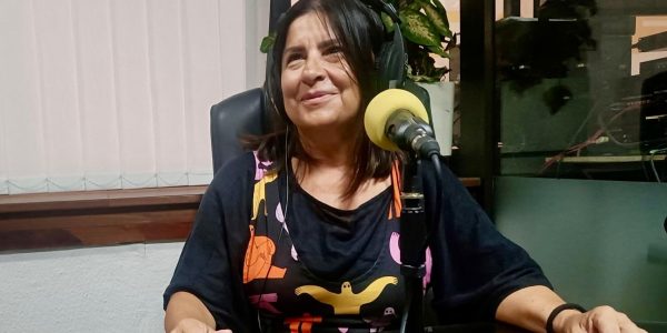 E>sther Torrado en los estudios de El Espejo Canario