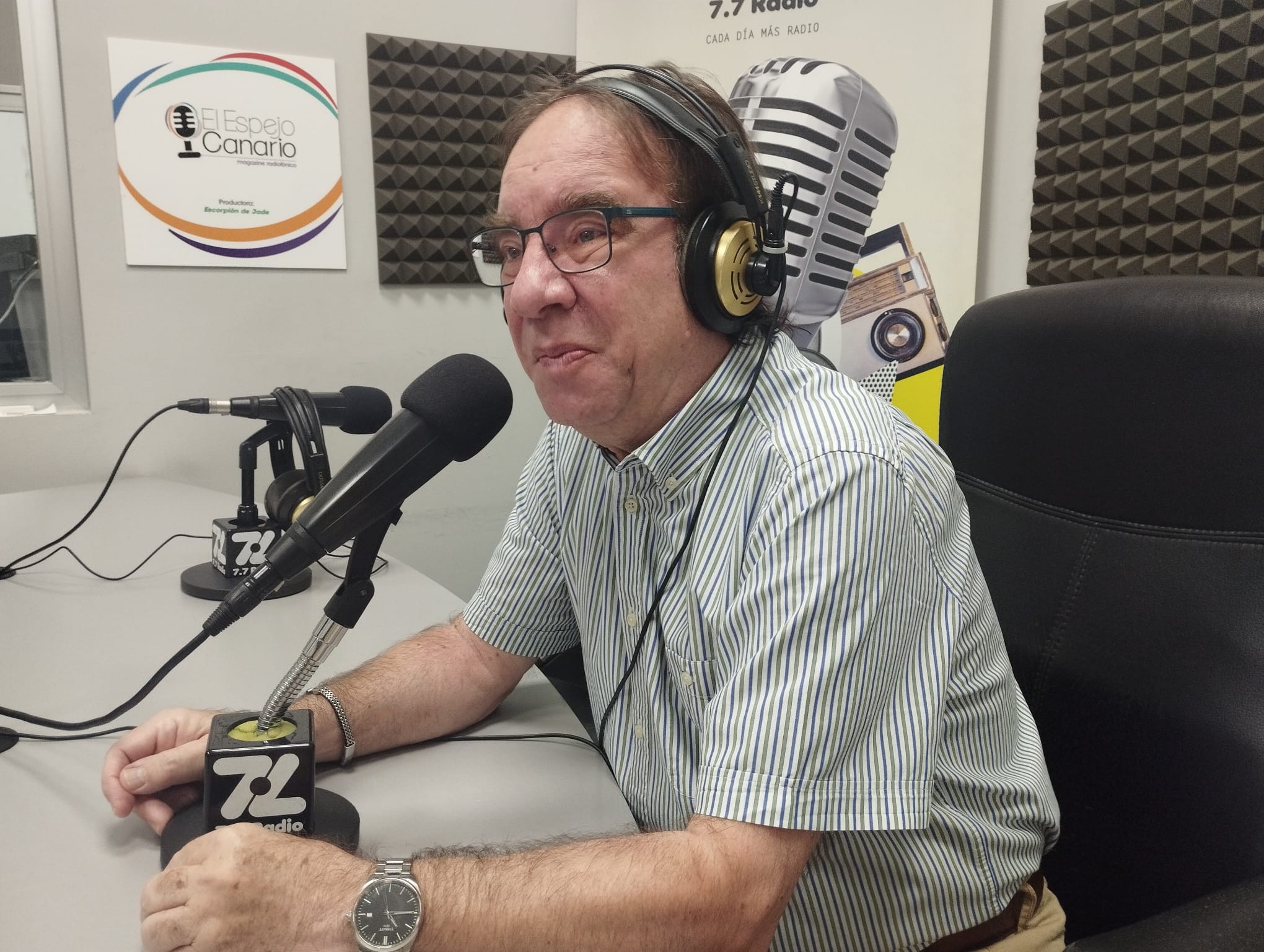 Amós García en los estudios de El Espejo Canario Amós García en los estudios de El Espejo Canario