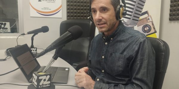 Jesús Rey Viñas en los estudios de El Espejo Canario