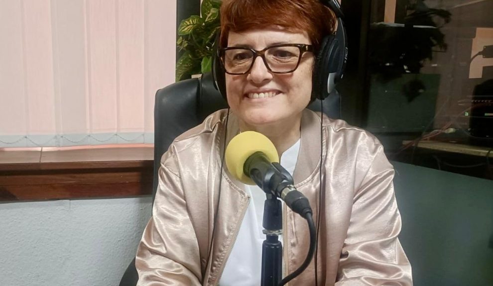 Candelaria Delgado en los estudios de El Espejo Canario Candelaria Delgado en los estudios de El Espejo Canario