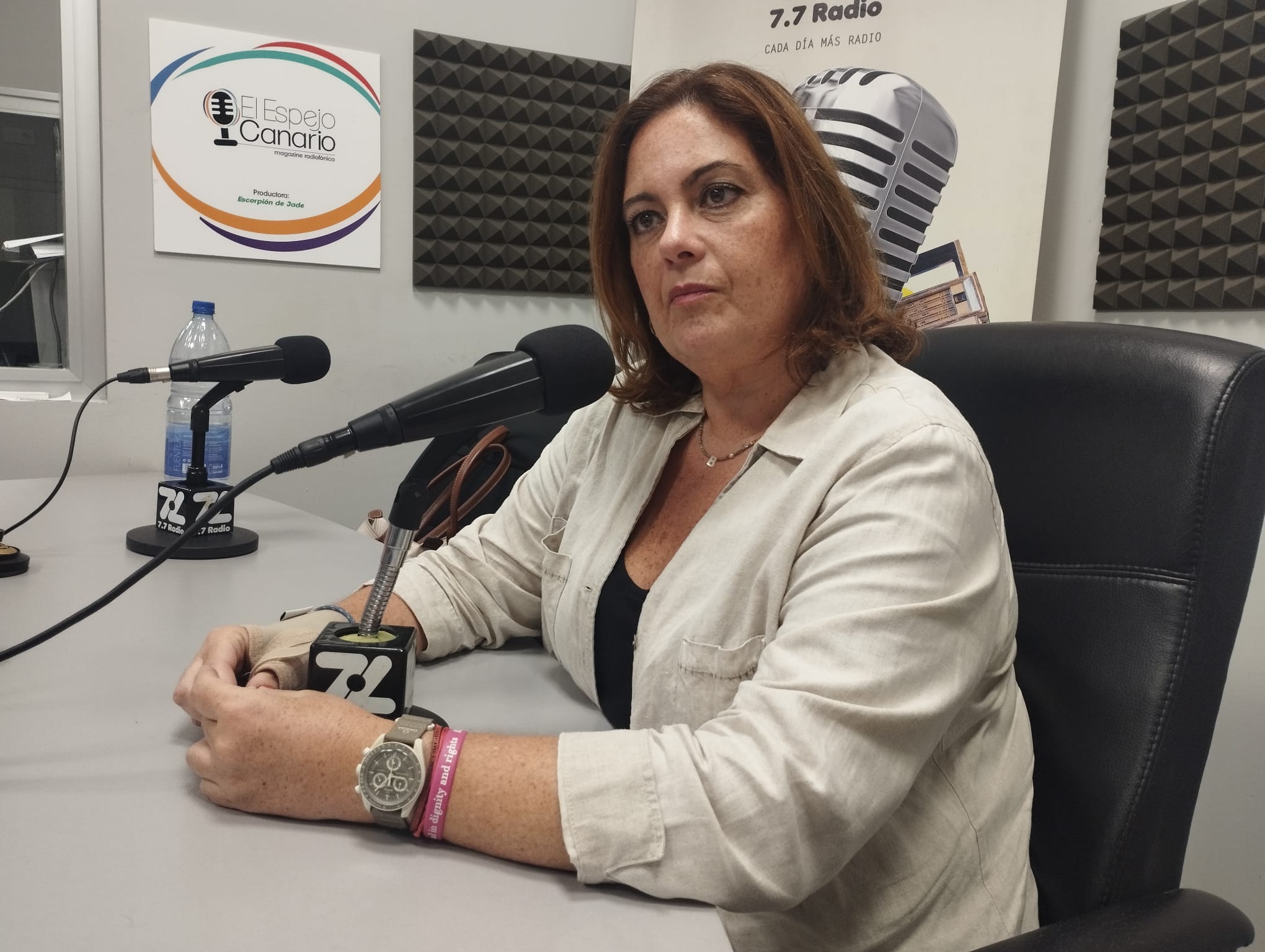 Beatriz Calzada en los estudios de El Espejo Canario