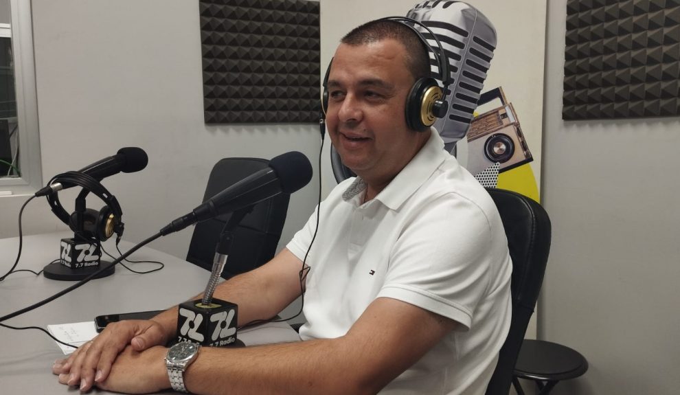 Pedro Rodríguez en los estudios de El Espejo Canario Pedro Rodríguez en los estudios de El Espejo Canario