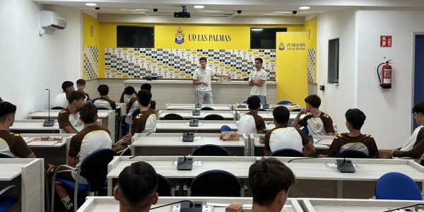 Un viaje hacia el Bienestar Digital | Foto: UD Las Palmas
