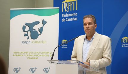 Fernando Rodríguez en la presentación del informe Arope en el Parlamento de Canarias | Foto: Parcan