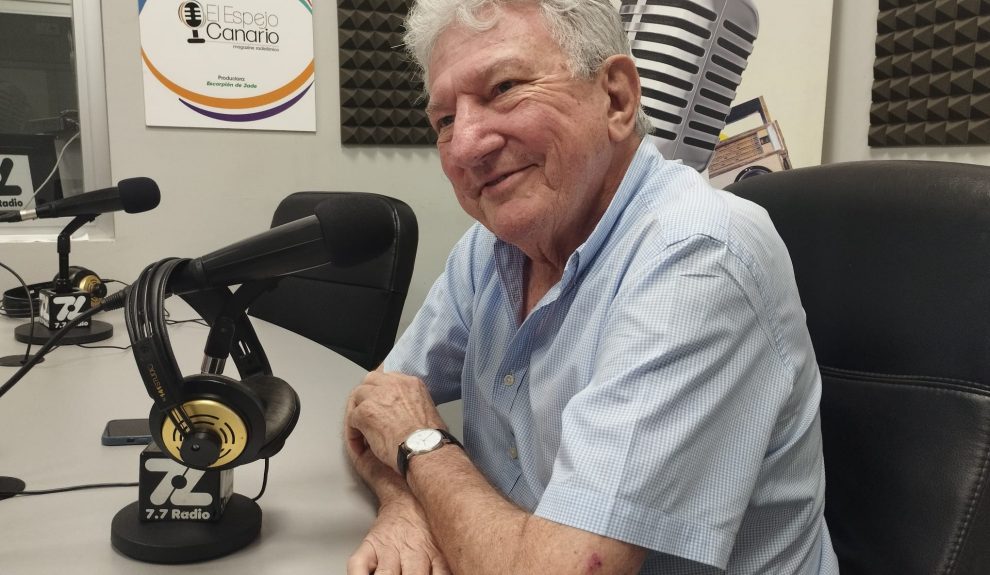 Pedro Quevedo en los estudios de El Espejo Canario