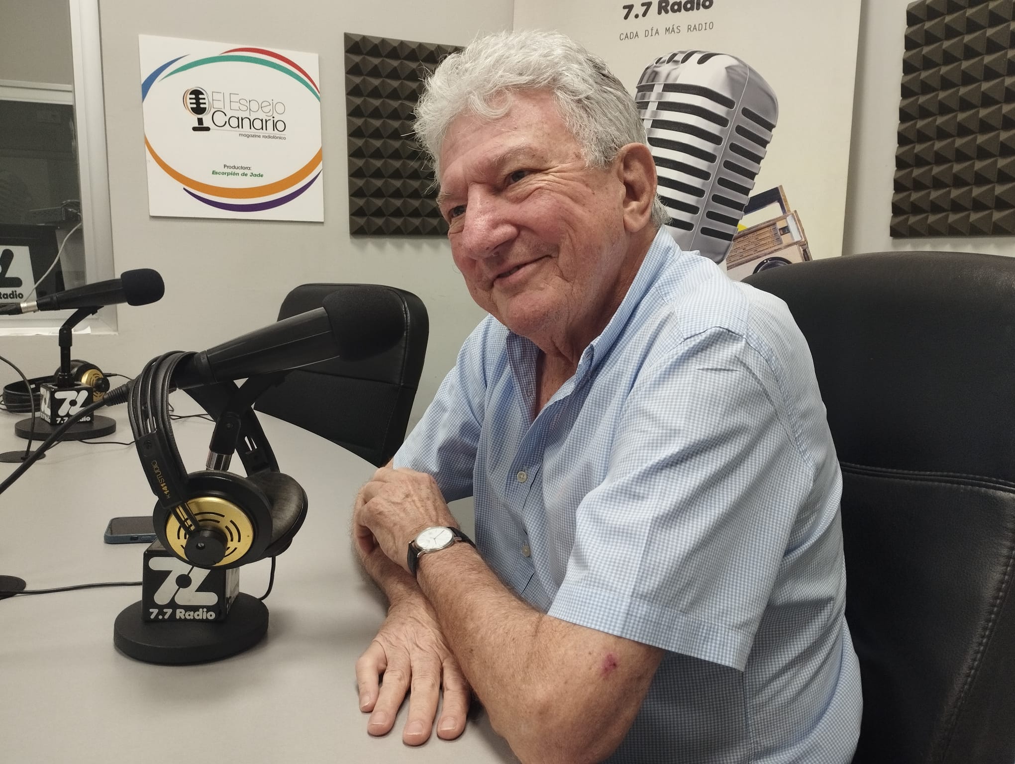 Pedro Quevedo en los estudios de El Espejo Canario