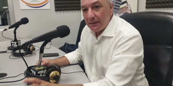 Luis Campos en los estudios de El Espejo Canario