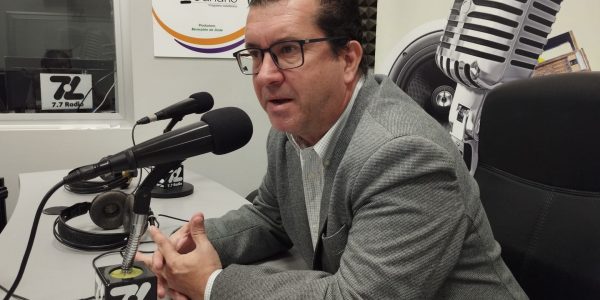 Juan Jesús Facundo en los estudios de El Espejo Canario