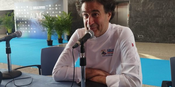 Pepe Rodríguez en el set de El Espejo Canario en Expo Meloneras