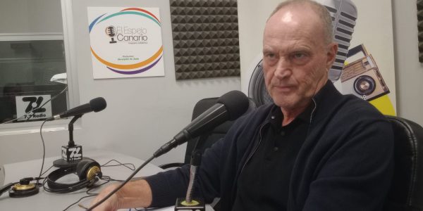 Sergio Millares en los estudios de El Espejo Canario