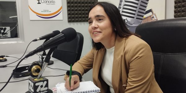 Patricia Muñoz en los estudios de El Espejo Canario