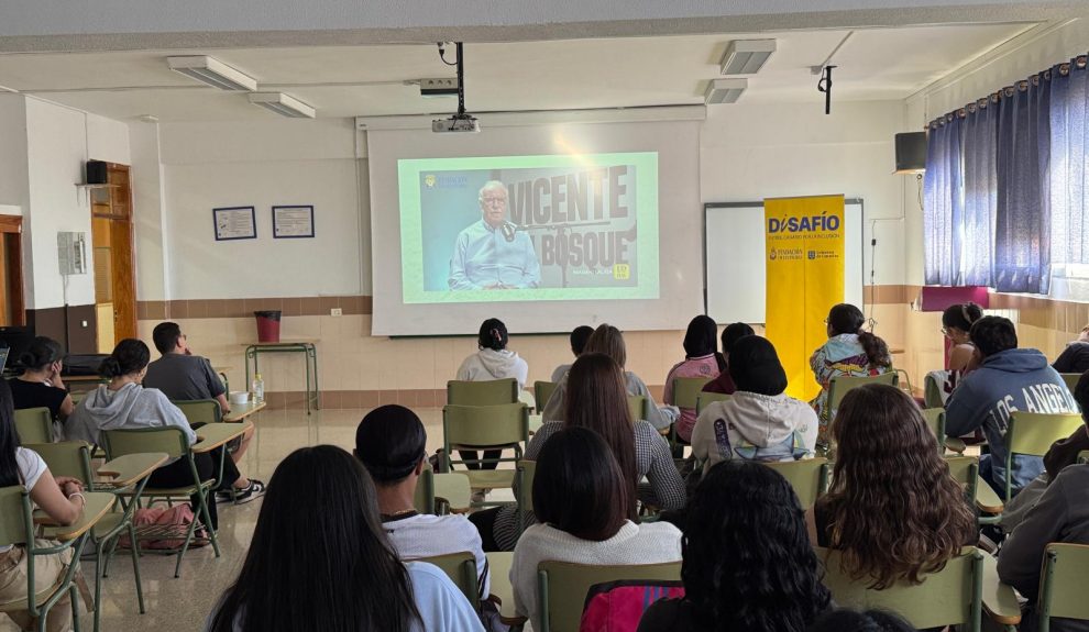 Charla en el IES Gran Canaria | Foto: Fundación UD Las Palmas