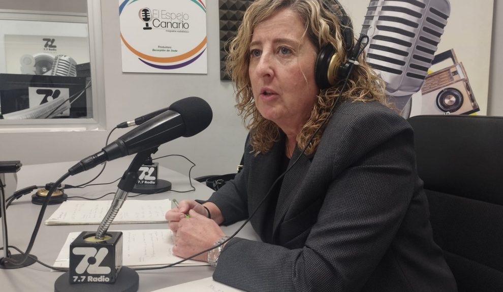 Elena Suárez Rancel en los estudios de El Espejo Canario