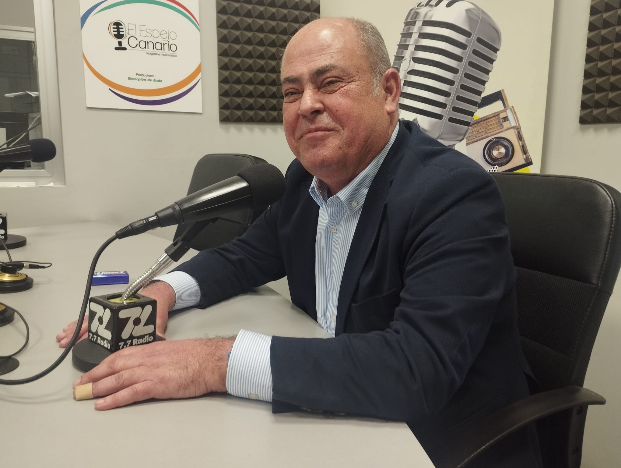 Virgilio Correa en los estudios de El Espejo Canario