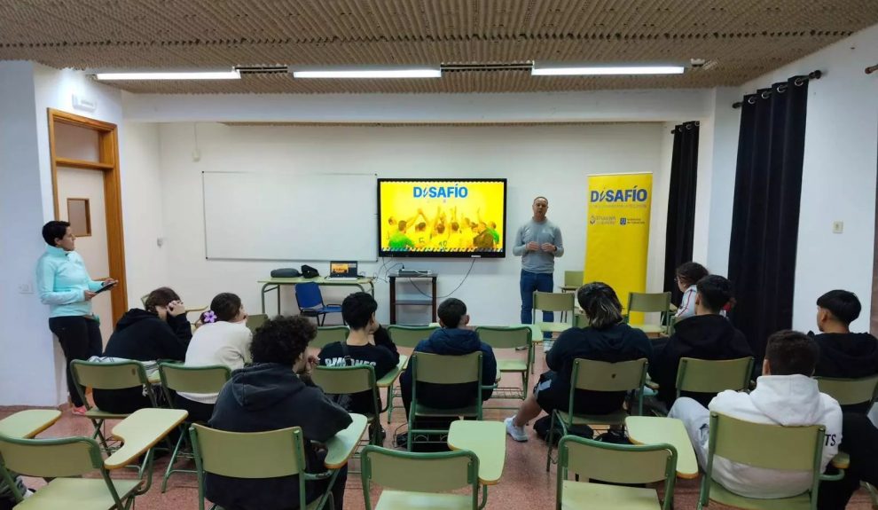 Durante la charla, los estudiantes pudieron conocer de primera mano el impacto del proyecto y resolver dudas | Foto: UD Las Palmas