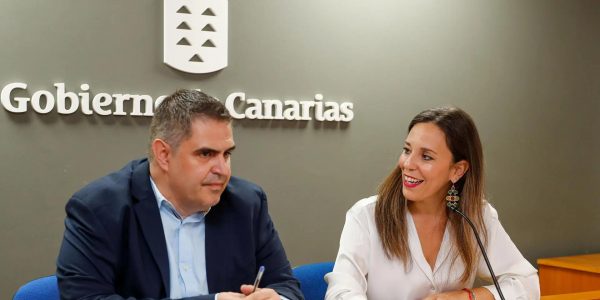 José Ramón Rodríguez y Jessica de León | Foto: Gobierno de Canarias