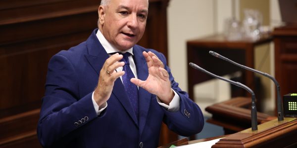 Luis Campos | Foto: Parlamento de Canarias