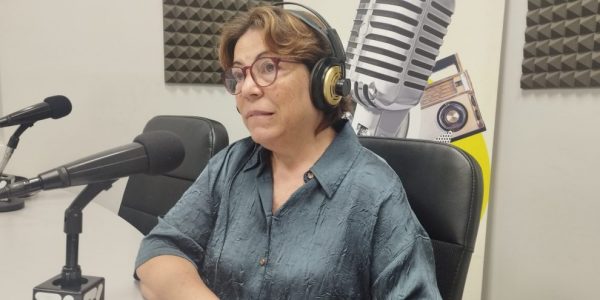 Natividad Santana en los estudios de El Espejo Canario