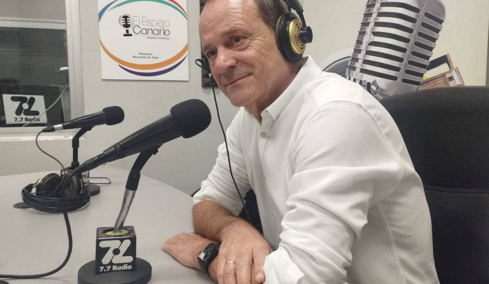 Óscar Hernández en los estudios de El Espejo Canario