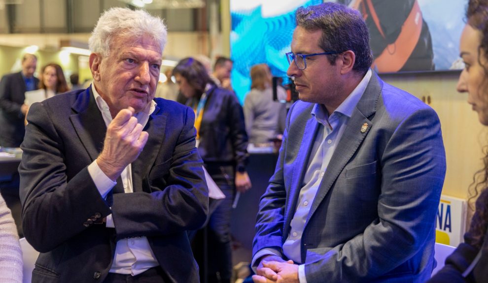 Pedro QUevedo (izquierda) en Fitur 2026 | Foto: Ayuntamiento de Las Palmas de Gran Canaria