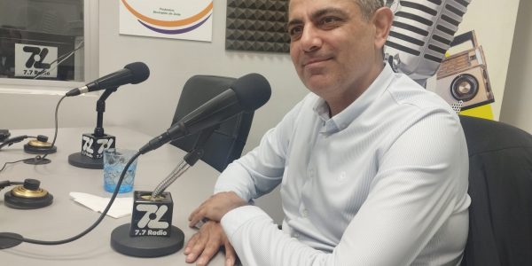 Jacques Bulchand en los estudios de El Espejo Canario