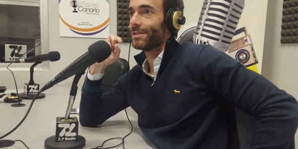 Germán Carlos Suárez en los estudios de El Espejo Canario