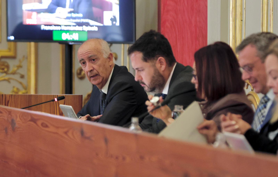 El concejal de Aguas, Francisco Hernández Spínola, anunció durante el pleno que este futuro plan se articulará a través de inversiones financieramente sostenibles | Foto: Ayuntamiento de Las Palmas de Gran Canaria