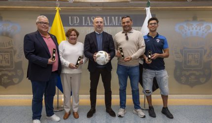 Los clubes acudieron al encuentro acompañados de sus respectivos representantes y cadenas correspondientes | Foto: UD Las Palmas