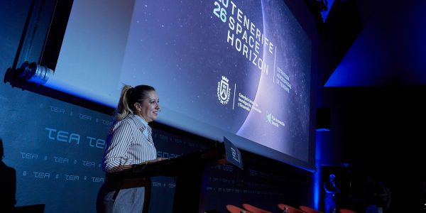 Rosa Dávila durante la presentaciçon de Tenerife Space Horizon | Foto: Cabildo de Tenerife
