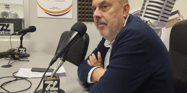 Juan Ramírez Said en los estudios de El Espejo Canario
