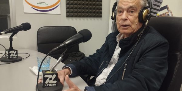 Gonzalo Marrero en los estudios de El Espejo Canario