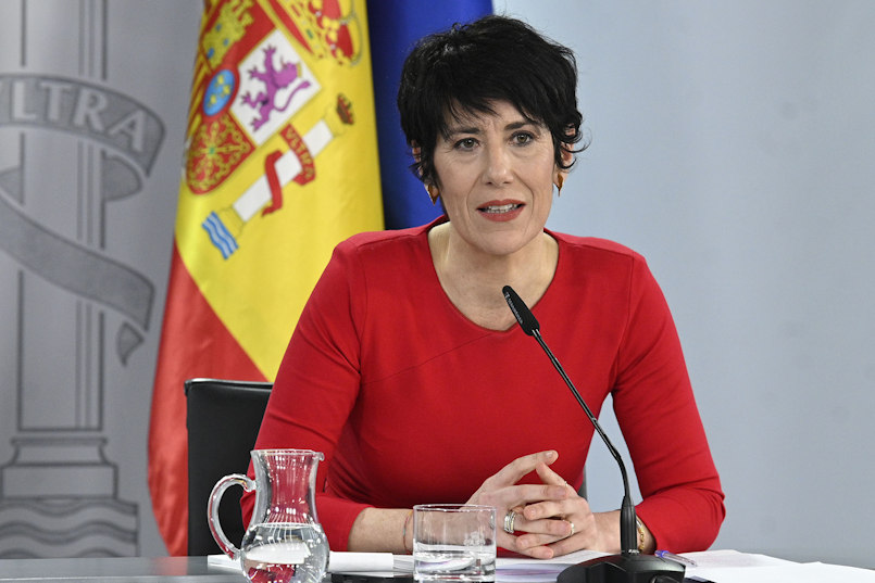 La ministra de Inclusión, Seguridad Social y Migraciones y portavoz del Gobierno, Elma Saiz, durante su intervención en la rueda de prensa tras el Consejo de Ministros | Foto: José Manuel Álvarez La Moncloa