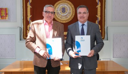Firma del convenio entre ULPGC y Binter | Foto: ULPGC