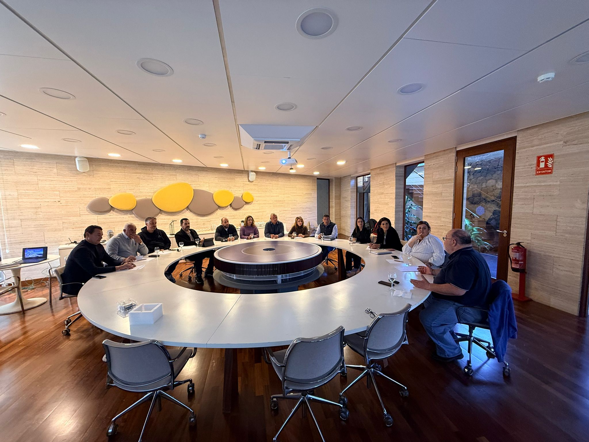 INVOLCAN reunido con los ayuntamientos del sur de la Isla de Tenerife para reforzar la cultura de la prevención ante el riesgo volcánico | Foto: INVOLCAN