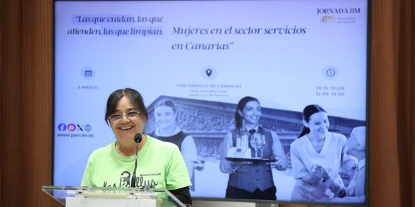 Marcia Díaz en el Parlamento de Canarias | Foto: Parcan