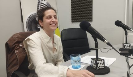 Adriana García en los estudios de El Espejo Canario