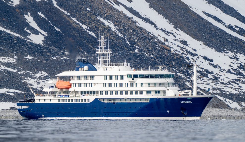 MV Hondius | Foto: Stefan Brending, Lizenz: Creative Commons by-sa-3.0 de, CC BY-SA 3.0 de, https://commons.wikimedia.org/w/index.php?curid=191302832