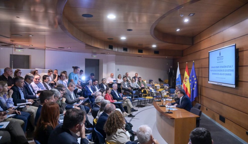 Acto Los sistemas tarifarios del agua en Canarias organizada por la Dirección General de Aguas del Ejecutivo autonómico | Foto: Gobierno de Canarias