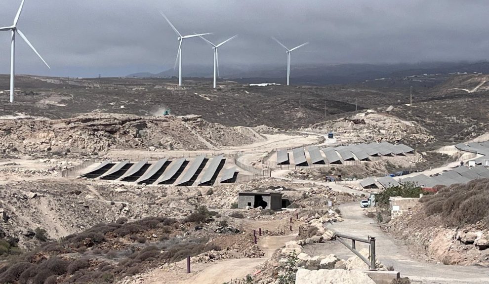 Martínez sostiene que el rechazo no supone una oposición general a las energías renovables | Foto: Ayuntamiento de Arico