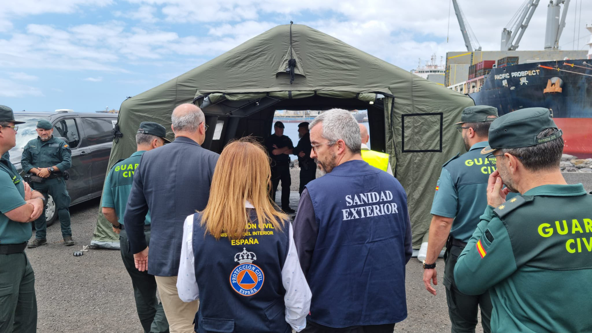 Operativo en el Puerto de Granadilla | Foto: Ministerio de Sanidad