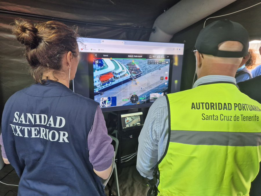 Supervisión del atraque del MV Hondius | Foto: Ministerio de Sanidad