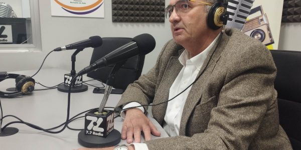 José Manuel Acosta en los estudios de El Espejo Canario