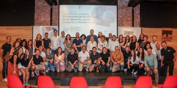 El encuentro puso de manifiesto la importancia de la colaboración entre entidades deportivas | Foto: UD Las Palmas
