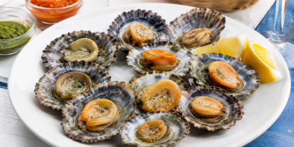 Plato de lapas de Canarias | Imagen generada por IA