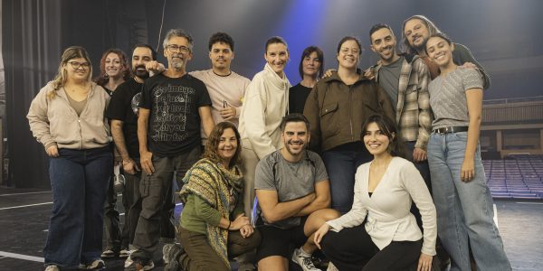 Equipo y elenco de 'Supersaurio' | Foto: Teatro Cuyás