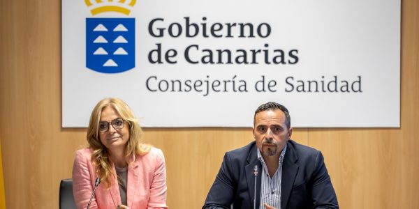 Esther Monzón y Adasat Goya | Foto: Gobierno de Canarias