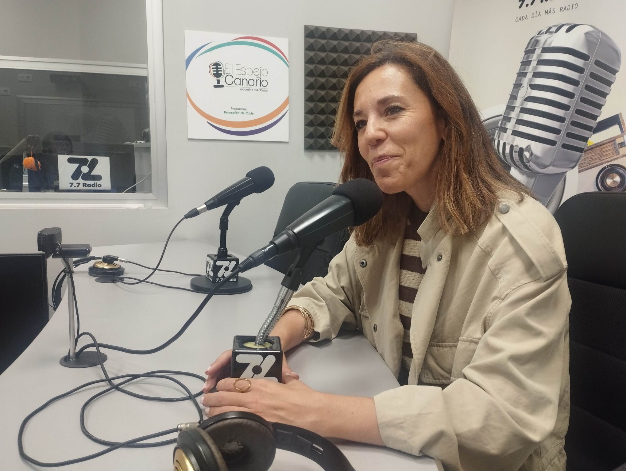 Jéssica de León en los estudios de El Espejo Canario