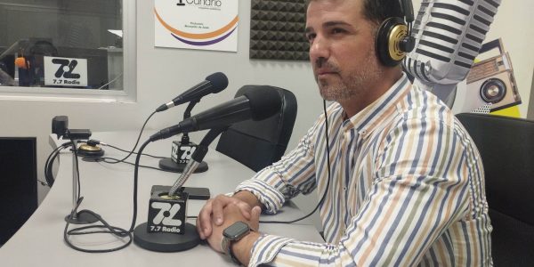 David Suárez en los estudios de El Espejo Canario