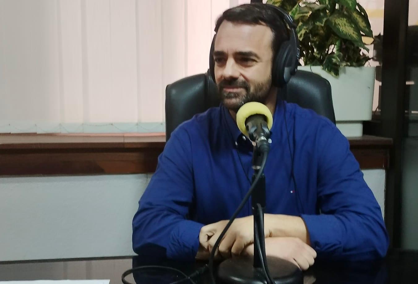 Aarón Afonso en los estudios de El Espejo Canario
