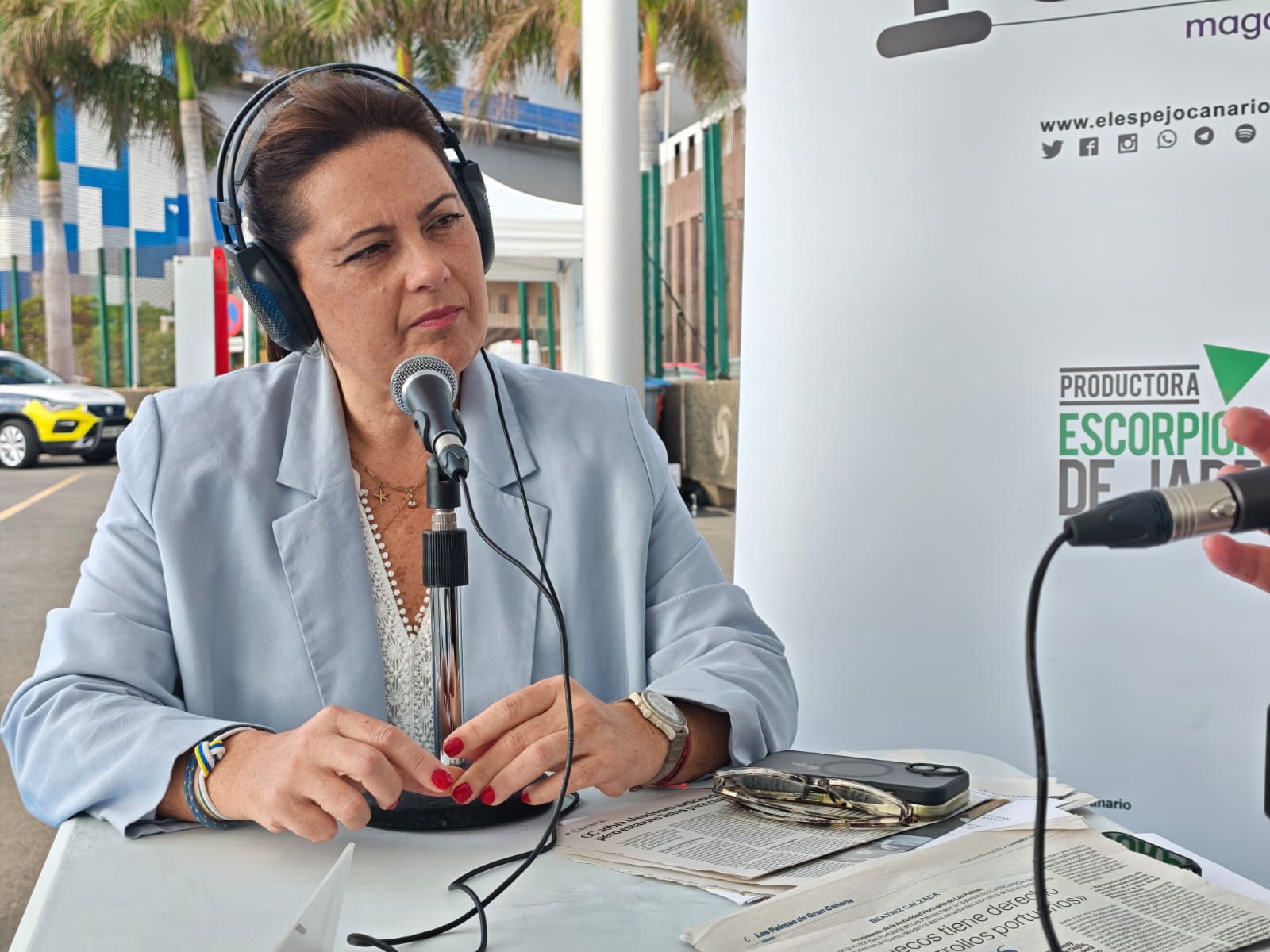 Beatriz Calzada en el set de El Espejo Canario en el Puerto de Las Palmas